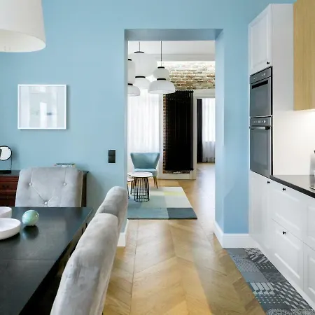 Snicket Apartment